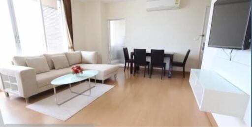 2 Bedrooms 2 Bathrooms Size 60sqm. Life@Sukhumvit for Rent 30,000 THB