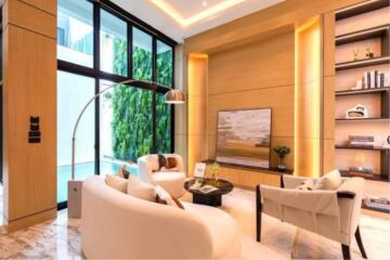 4 Bedrooms 5 Bathrooms Size 550sqm. Soi Sukhumvit 65 for Sale 78mTHB