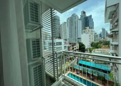 2 Bedrooms 2 Bathrooms Size 84sqm. Siri on 8 for Rent 37,000 THB