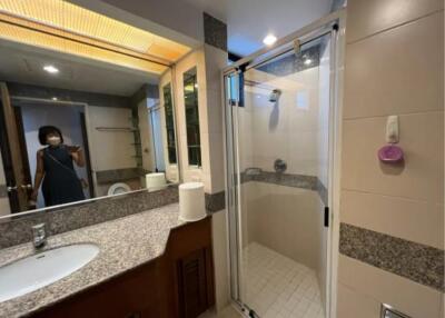 3 bedrooms 4 bathrooms size 260sqm. President Park Sukhumvit 24 for Rent 58,000 THB