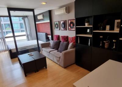 1 Bedroom 1 Bathroom Size 38sqm XVI Condominium sukhumvit 16 for Rent 15,000THB for Sale 4.1 MB