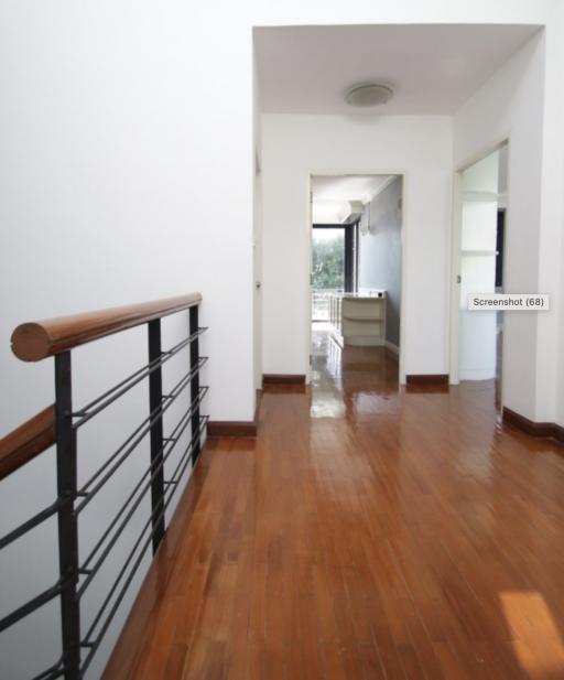 House in compound at Sukhumvit soi 63 - 4 bed 5 bath - 450sqm - 120,000THB/Month