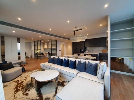 3+1 Bedrooms 254 s.qm, Rental 400,000thb/month, MUNIQ Langsuan Condominium