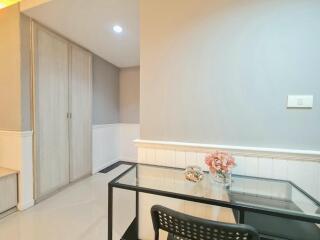 2 bedrooms 2 bathrooms size 78sqm. Waterford Sukhumvit 50 for Rent 28,000THB