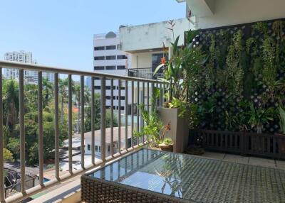 3 Bedrooms 3 Bathrooms 175 s.qm Rental 65,000THB/month, Baan Prida Condominium Sukhumvit 8