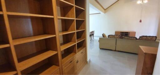 3 bedrooms 3 bathrooms 160sqm for rent 40,000THB at El Patio