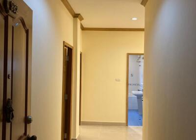 3 Bedrooms 3 Bathrooms Size 170sqm. El Patio for Rent 35,000 THB