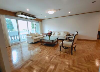 3 Bedrooms 3 Bathrooms Size 315sqm. GM Tower for Rent 90,000 THB