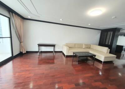 3 Bedrooms 3 Bathrooms Size 223sqm. Regent on the Park 1 for Rent 55,000 THB