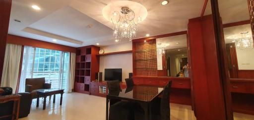 2 Bedrooms 2 Bathrooms Size 107sqm. Avenue 61 for Rent 50,000 THB