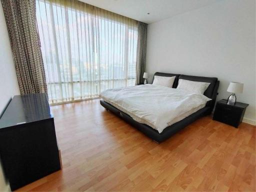 2 Bedrooms 2 Bathrooms Size 96sqm. Fullertor for Rent 85,000 THB