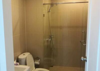 2 Bedrooms 2 Bathrooms Size 81sqm. Villa Asoke for Rent 35,000 THB