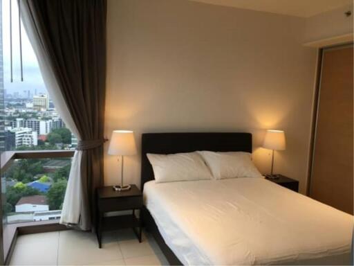 2 Bedrooms 2 Bathrooms Size 75sqm. The Lofts Ekkamai for Rent 55,000 THB for Sale 17.9mTHB