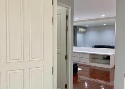 2 Bedrooms 2 Bathrooms Size 80sqm. Thonglor for Rent 30,000 THB for Sale 7.8mTHB