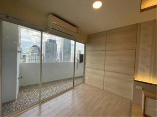 4 Bedrooms 3 Bathrooms Size 196sqm. Park 24 for Rent 70,000 THB