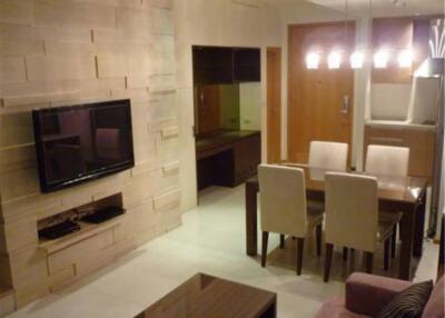 1 Bedroom 1 Bathroom Size 73sqm The Emporio Place for Rent 40,000THB