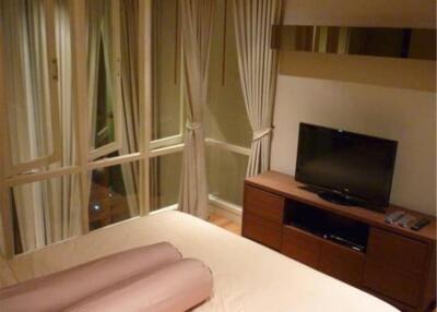 1 Bedroom 1 Bathroom Size 73sqm The Emporio Place for Rent 40,000THB