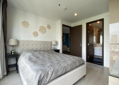 2 Bedrooms 1 Bathroom Size 46.43sqm. Rhythm Sathorn for Rent 27,000 THB