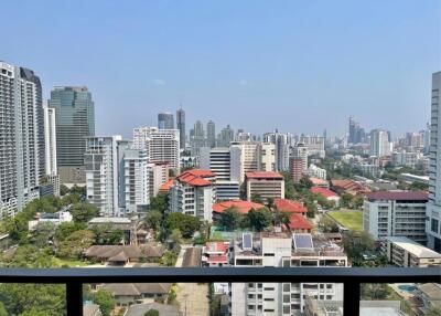 2 Bedrooms 1 Bathroom Size 75sqm. Loft Asoke for Rent 58,000 THB