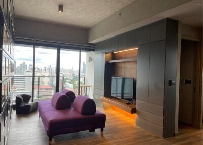 2 Bedrooms 1 Bathroom Size 75sqm. Loft Asoke for Rent 58,000 THB