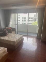 2 Bedrooms 2 Bathrooms Size 175sqm. 33 Tower for Rent 40,000 THB