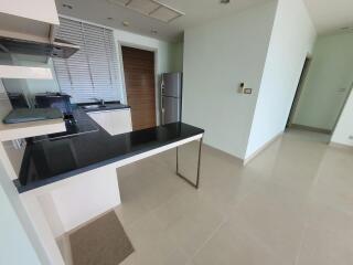 3 Bedrooms 3 Bathrooms Size 145sqm. Watermark Chaopraya River for Rent 60,000 THB