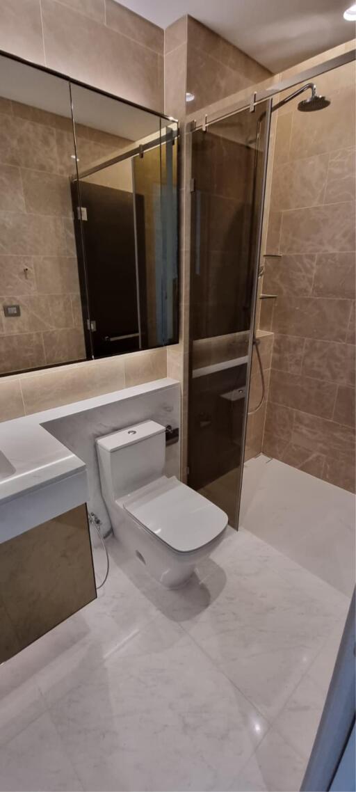 3 Bedrooms 3 Bathrooms Size 216sqm. Sindhorn Kempinski for Rent 250,000 THB