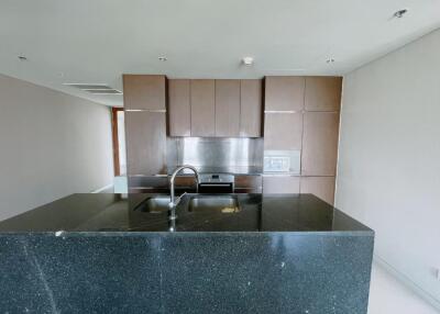 2 Bedrooms 2 Bathrooms Size 138sqm. Hansar Residence for Rent 100,000 THB