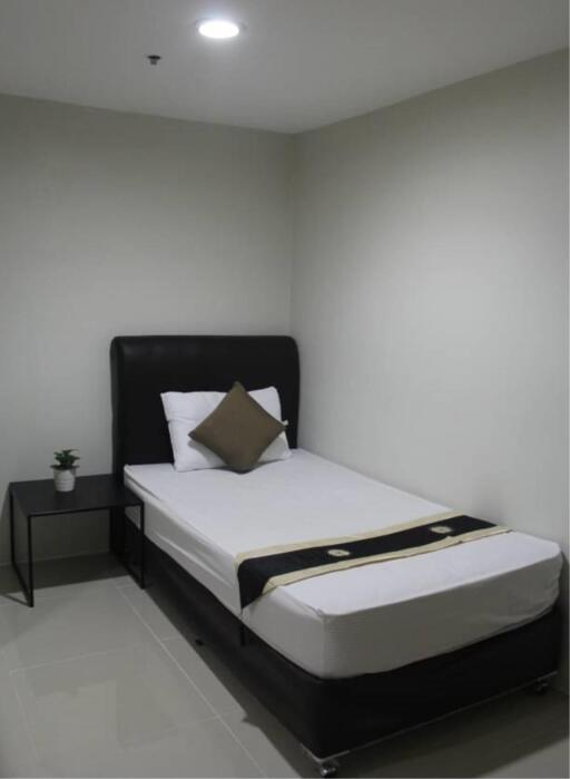 2 Bedrooms 1 Bathroom Size 69sqm. Waterford Diamond for Rent 32,000 THB