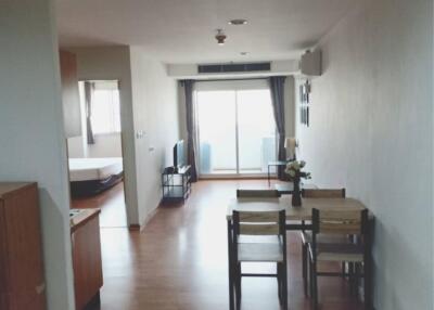 2 Bedrooms 2 Bathrooms Size 77.8sqm. Waterford Diamond for Rent 35,000 THB