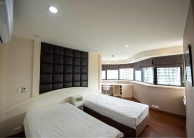 3 Bedrooms 3 Bathrooms Size 223sqm. President Park 24 for Rent 70,000 THB