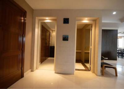 3 Bedrooms 3 Bathrooms Size 223sqm. President Park 24 for Rent 70,000 THB