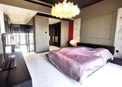 3 Bedrooms 4 Bathrooms Size 196sqm. The Met Sathorn for Rent 100,000 THB