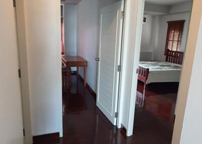 3 bedrooms 2 bathrooms 165sqm Sriwattana Apartment 45000THB