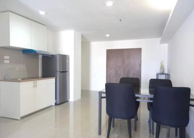 2 Bedrooms 1 Bathroom Size 81sqm. Waterford Diamond Tower for Rent 35,000 THB