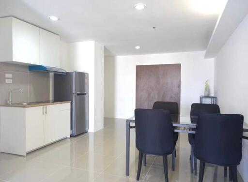 2 Bedrooms 1 Bathroom Size 81sqm. Waterford Diamond Tower for Rent 35,000 THB