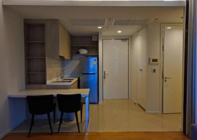 1 Bedroom 1 Bathroom Size 47sqm Circle Living Prototype for Rent 25,000THB