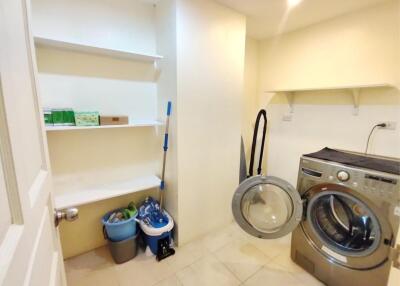 2 Bedrooms 2 Bathrooms Size 144sqm. Silom Condominium for Rent 45,000 THB