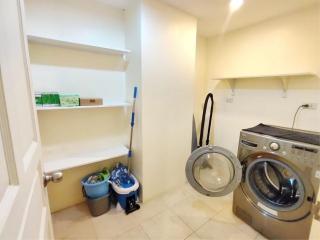 2 Bedrooms 2 Bathrooms Size 144sqm. Silom Condominium for Rent 45,000 THB