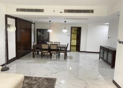 2 Bedrooms 2 Bathrooms Size 135sqm. All Seasons Mansion for Rent 65,000 THB