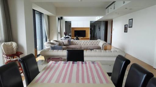 4 Bedrooms 5 Bathrooms Size 480sqm. The Met for Rent 180,000 THB