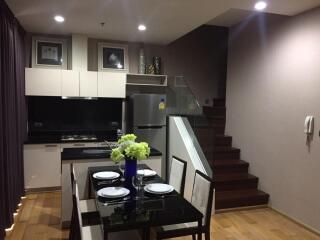 2 Bedrooms 2 Bathrooms Size 70sqm. Fuse Sathon-Taksin for Rent 28,000 THB for Sale 8.4mTHB