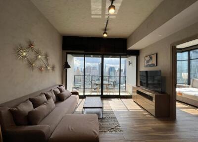 2 Bedrooms 2 Bathrooms Size 87sqm. Lofts Asoke for Rent 65,000 THB