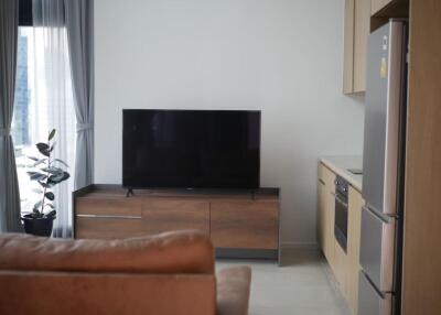 2 Bedrooms 2 Bathrooms Size 68sqm. Lofts Silom for Rent 50,000 THB