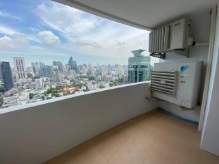 3 Bedrooms 3 Bathrooms Size 260sqm. Fifty Fifth Tower for Rent 23mTHB