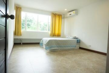 2 Bedrooms 2 Bathrooms Size 125sqm. La Maison Sukhumvit 22 for Rent 35,000 THB