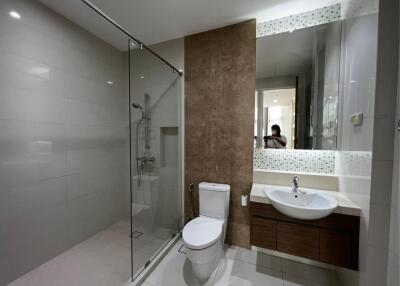 3 Bedrooms 3 Bathrooms Size 189sqm. Bright Sukhumvit 24 for Rent 120,000 THB