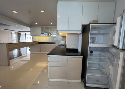 2 Bedrooms 2 Bathrooms Size 250sqm. Prime Mansion Sukhumvit 31 for Rent 80,000 THB for Sale 25mTHB