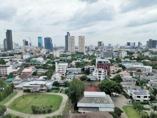 2 Bedrooms 2 Bathrooms Size 72sqm. CEIL By Sansiri for Rent 39,000 THB for Sale 9.5mTHB