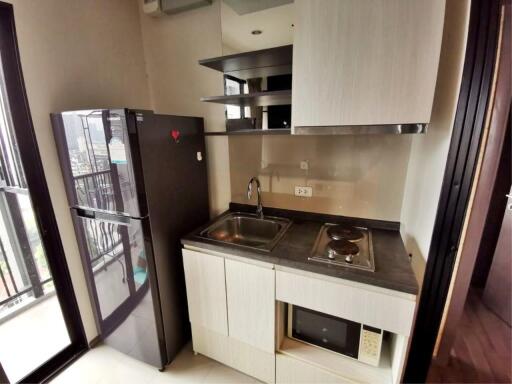 2 Bedrooms 2 Bathrooms Size 48sqm. The Base Park West Sukhumvit 77 for Rent 25,000 THB